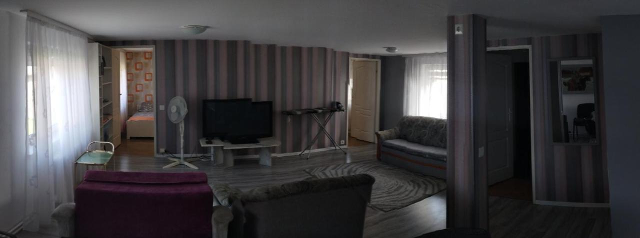 Apartament U Marzenki เอากุสตูฟ ภายนอก รูปภาพ